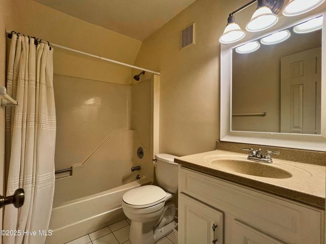 318 Buccaneer Road, Wilmington, NC 28409