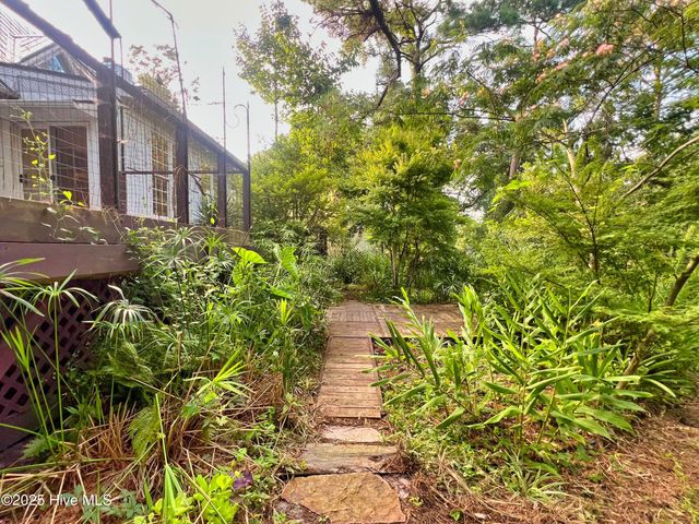 318 Buccaneer Road, Wilmington, NC 28409