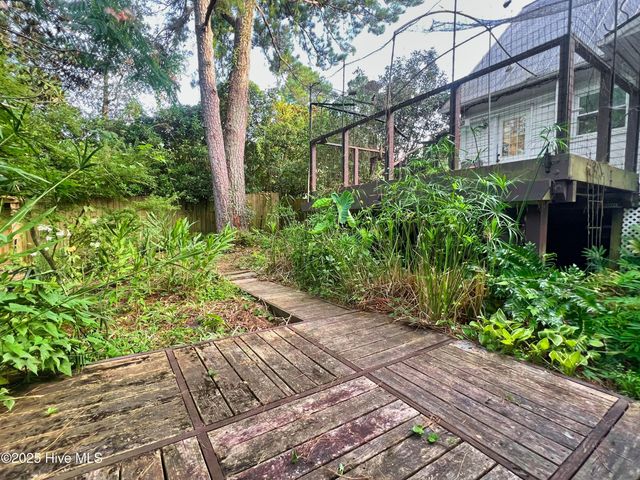 318 Buccaneer Road, Wilmington, NC 28409