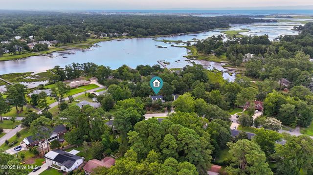 318 Buccaneer Road, Wilmington, NC 28409