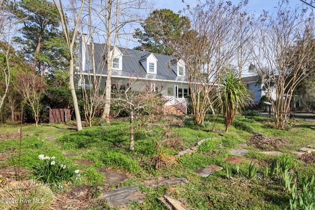 318 Buccaneer Road, Wilmington, NC 28409