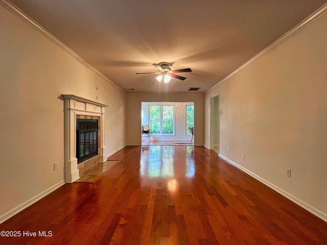 318 Buccaneer Road, Wilmington, NC 28409