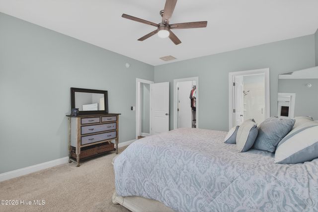 86 W Weatherbee Way, Hampstead, NC 28443