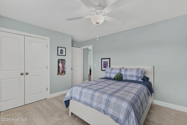 86 W Weatherbee Way, Hampstead, NC 28443