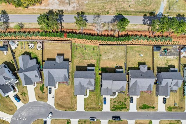 86 W Weatherbee Way, Hampstead, NC 28443