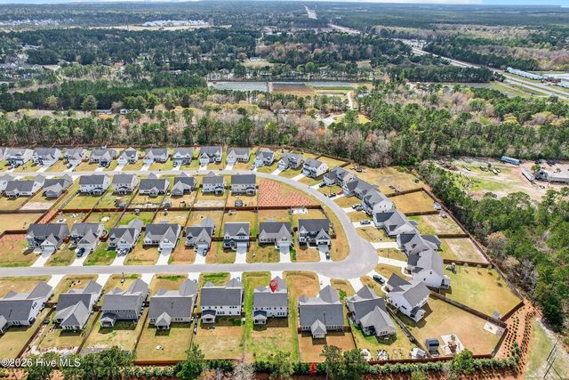 86 W Weatherbee Way, Hampstead, NC 28443