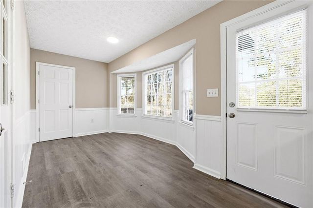 4043 Colonial SW Drive, Lilburn, GA 30047