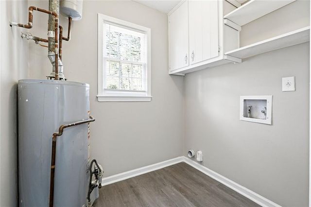 4043 Colonial SW Drive, Lilburn, GA 30047