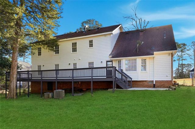 4043 Colonial SW Drive, Lilburn, GA 30047