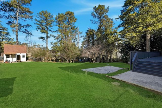 4043 Colonial SW Drive, Lilburn, GA 30047