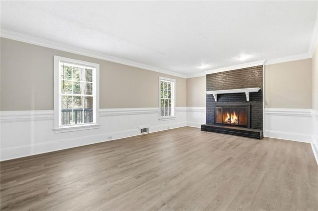 4043 Colonial SW Drive, Lilburn, GA 30047