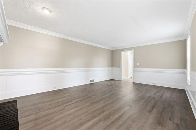 4043 Colonial SW Drive, Lilburn, GA 30047