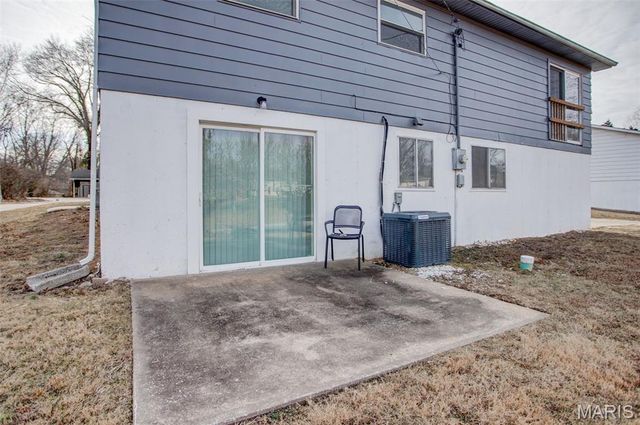 5916 Dogwood Lane, Godfrey, IL 62035