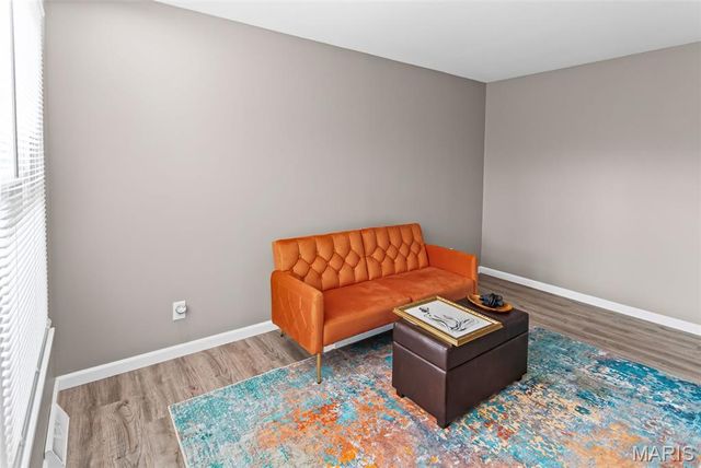 5916 Dogwood Lane, Godfrey, IL 62035