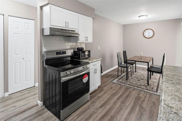 5916 Dogwood Lane, Godfrey, IL 62035