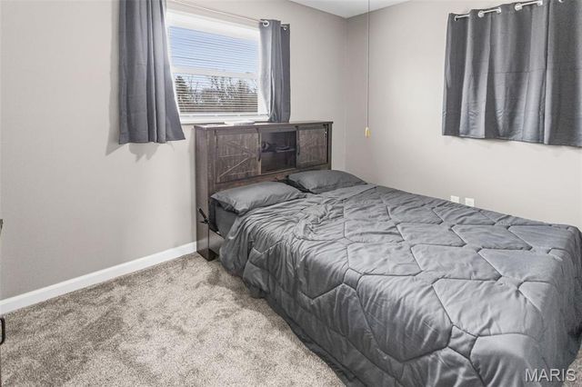 5916 Dogwood Lane, Godfrey, IL 62035