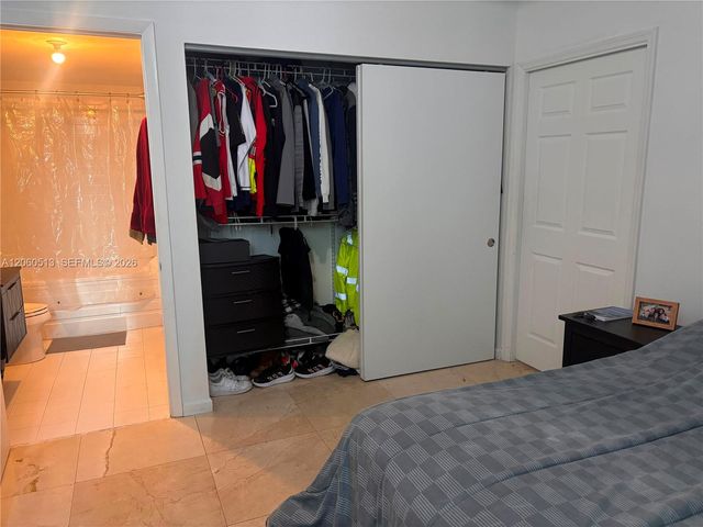 690 SW 1st Ct 1132, Miami, FL 33130