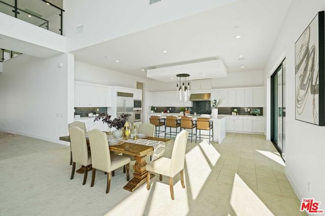 11818 N Hillsborough Lane, Porter Ranch, CA 91326