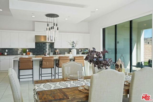 11818 N Hillsborough Lane, Porter Ranch, CA 91326