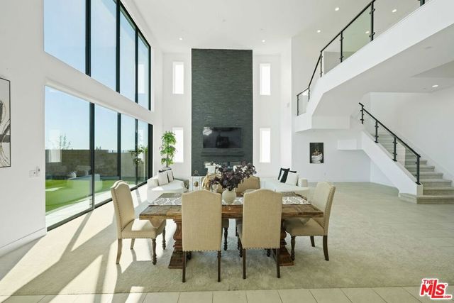 11818 N Hillsborough Lane, Porter Ranch, CA 91326