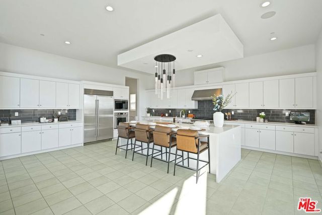 11818 N Hillsborough Lane, Porter Ranch, CA 91326