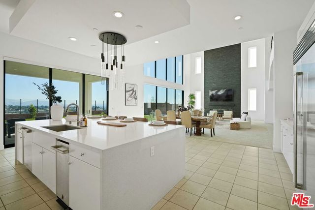 11818 N Hillsborough Lane, Porter Ranch, CA 91326