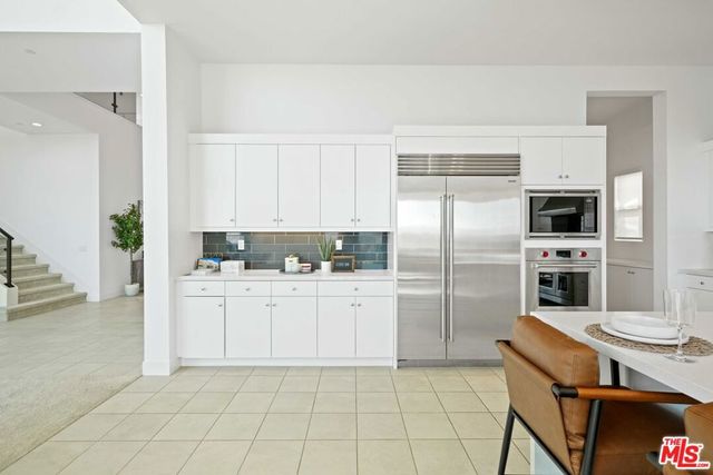 11818 N Hillsborough Lane, Porter Ranch, CA 91326