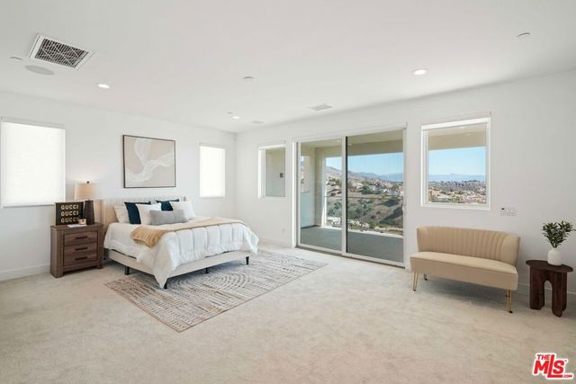 11818 N Hillsborough Lane, Porter Ranch, CA 91326