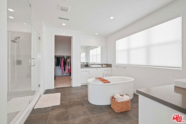 11818 N Hillsborough Lane, Porter Ranch, CA 91326