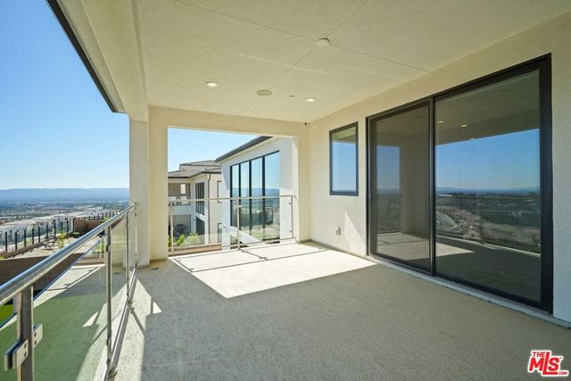 11818 N Hillsborough Lane, Porter Ranch, CA 91326