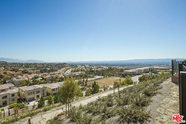 11818 N Hillsborough Lane, Porter Ranch, CA 91326