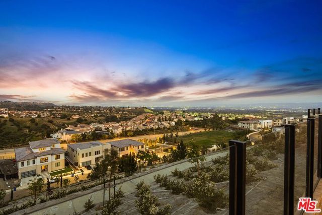 11818 N Hillsborough Lane, Porter Ranch, CA 91326