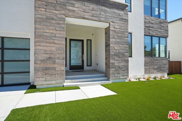 11818 N Hillsborough Lane, Porter Ranch, CA 91326