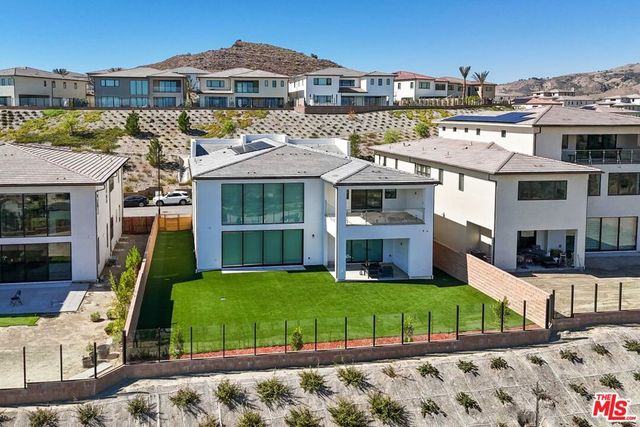 11818 N Hillsborough Lane, Porter Ranch, CA 91326