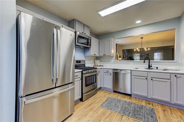 5072 Vail NW Drive, Acworth, GA 30101