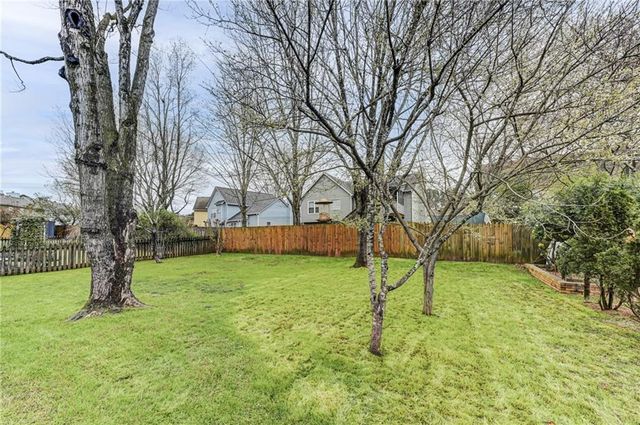 5072 Vail NW Drive, Acworth, GA 30101