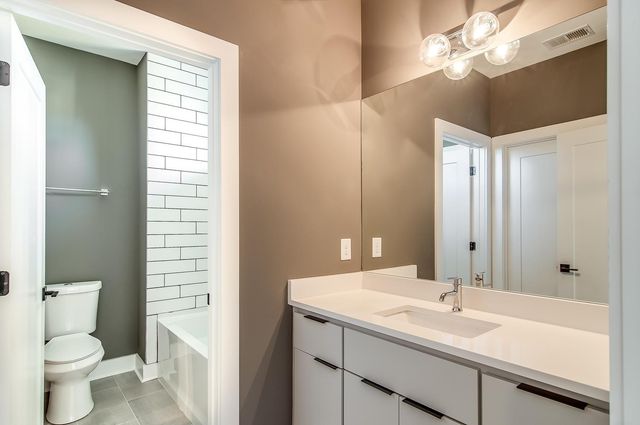 1006 Waverly Ave, Nashville, TN 37203