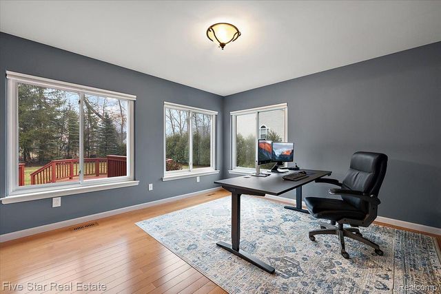 1369 Catherines Way, Genoa Township, MI 48843