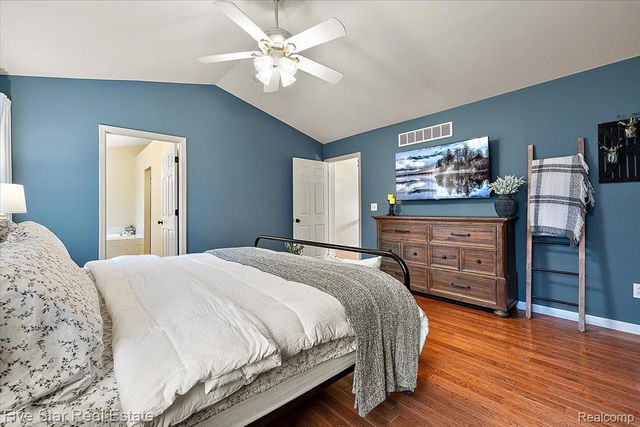 1369 Catherines Way, Genoa Township, MI 48843