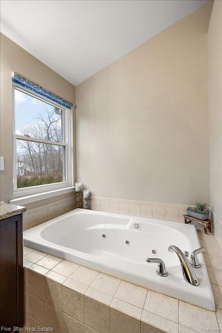 1369 Catherines Way, Genoa Township, MI 48843