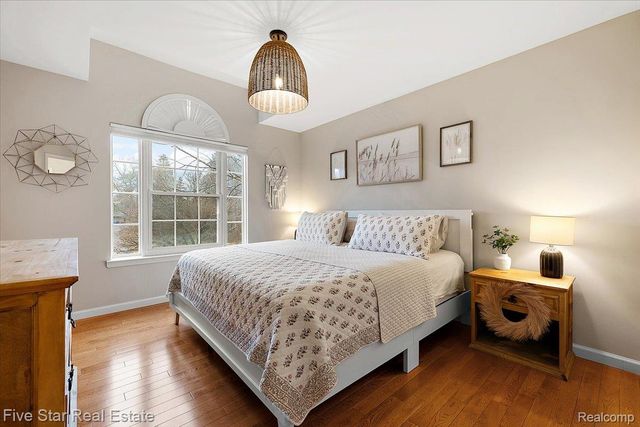 1369 Catherines Way, Genoa Township, MI 48843