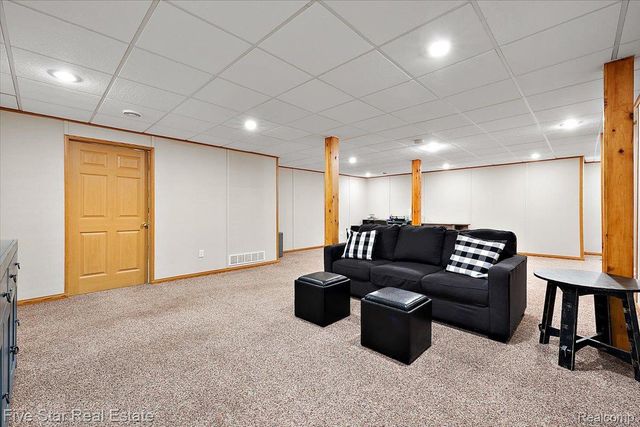 1369 Catherines Way, Genoa Township, MI 48843