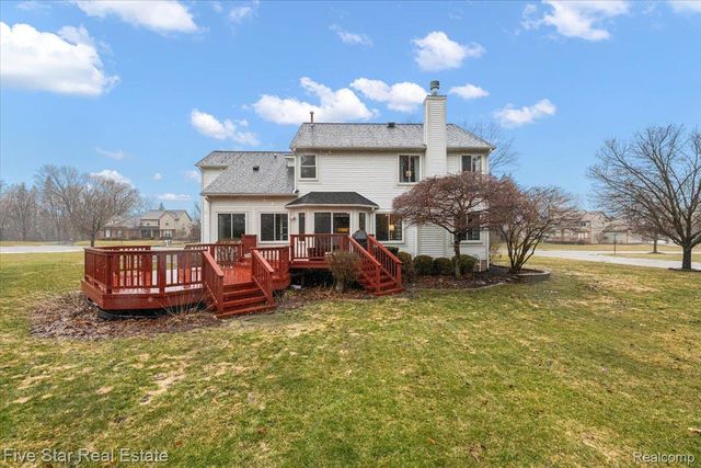 1369 Catherines Way, Genoa Township, MI 48843