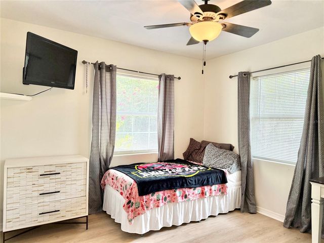 5846 WYOMING AVENUE, New Port Richey, FL 34652