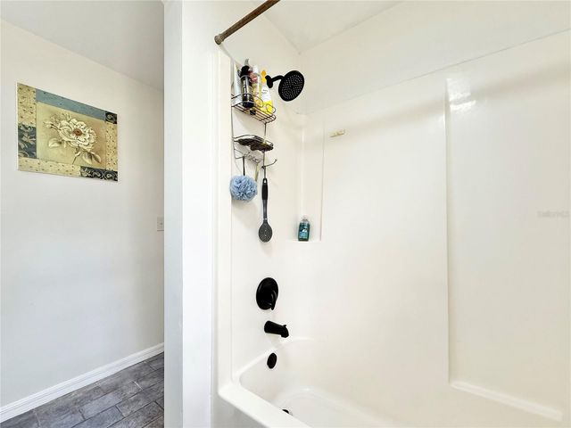 5846 WYOMING AVENUE, New Port Richey, FL 34652