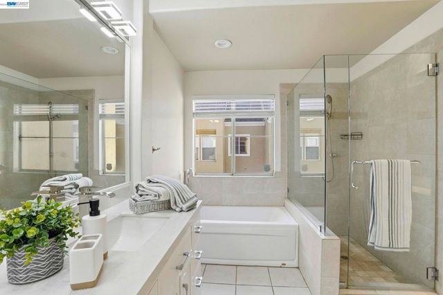 441 Camille Cir 12, San Jose, CA 95134