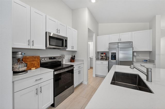 17512 SHIREWOOD WAY, Land O Lakes, FL 34638