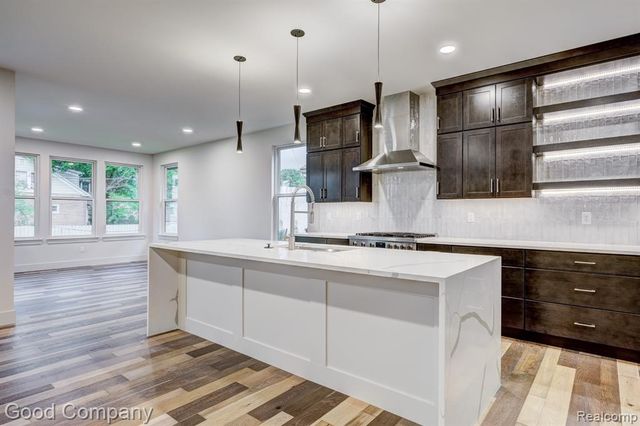 812 Irving Avenue, Royal Oak, MI 48067