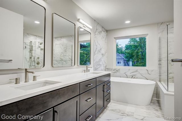 812 Irving Avenue, Royal Oak, MI 48067