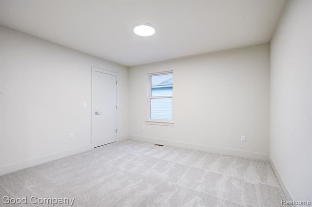 812 Irving Avenue, Royal Oak, MI 48067